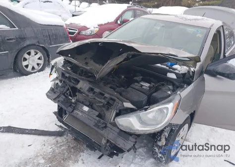 2013 Hyundai Accent Gls z USA, uszkodzony, nr VIN KMHCT4AE5DU358811